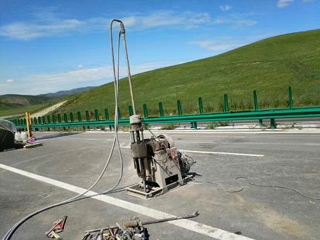 巨鹿公路地基基础注浆加固